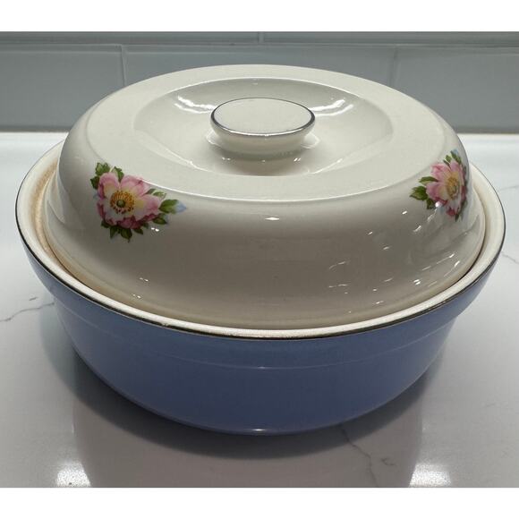 VINTAGE: Hall's Superior Quality Kitchenware, 2-Quart Covered Casserole Dish - Picture 1 of 10